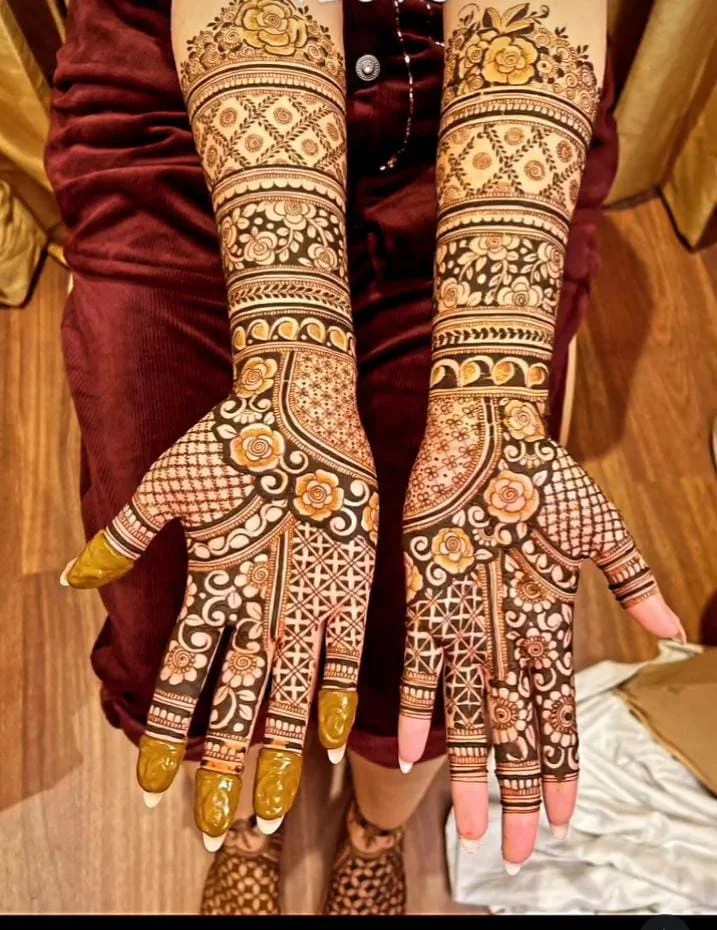 Shivam Bridal Mehandi Artist